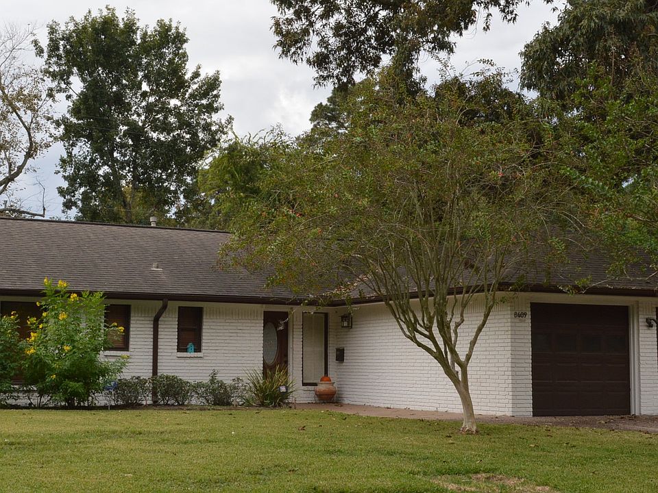 1st image of 8409 Cedarbrake Dr