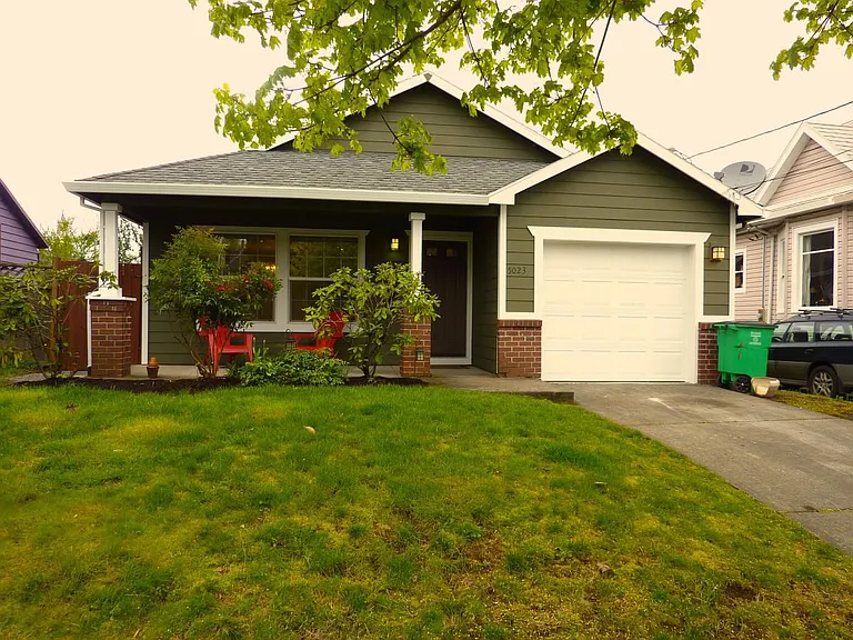 5023 NE 11th Ave — Photo 1