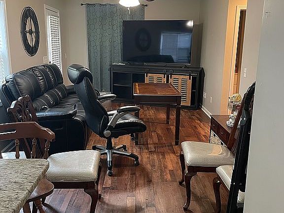 2nd image of 2512 Mosswood Dr