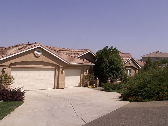 Large driveway/parking