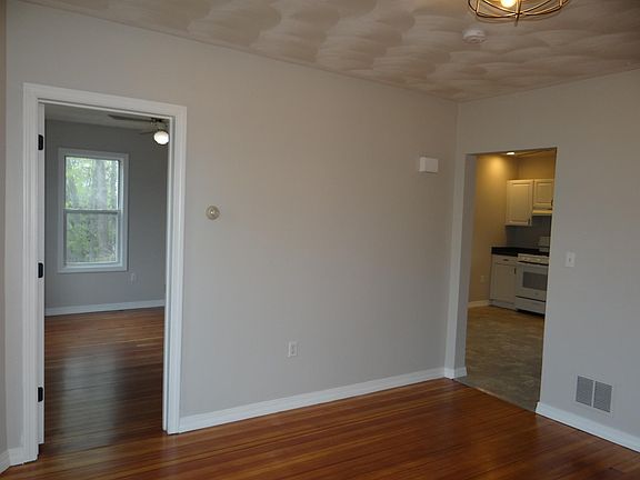 4th image of 40 Atherton St #2