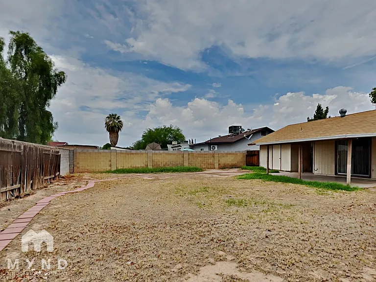 7233 W San Miguel Ave — Photo 25