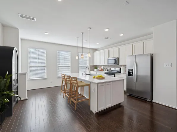 8604 Hollyoaks Creek Ln, Houston, TX 77063