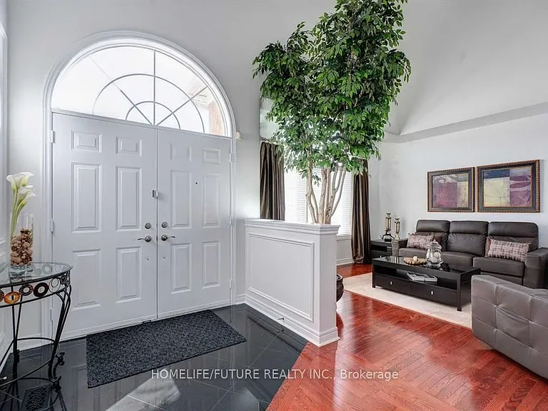 109 Boxwood Cres #MAIN 2ND — Photo 13