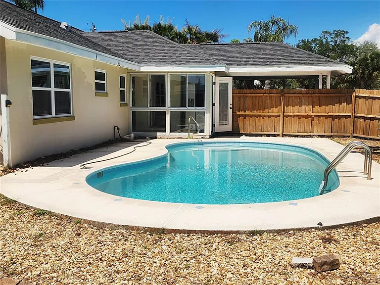 2494 Del Rio Way — Photo 26