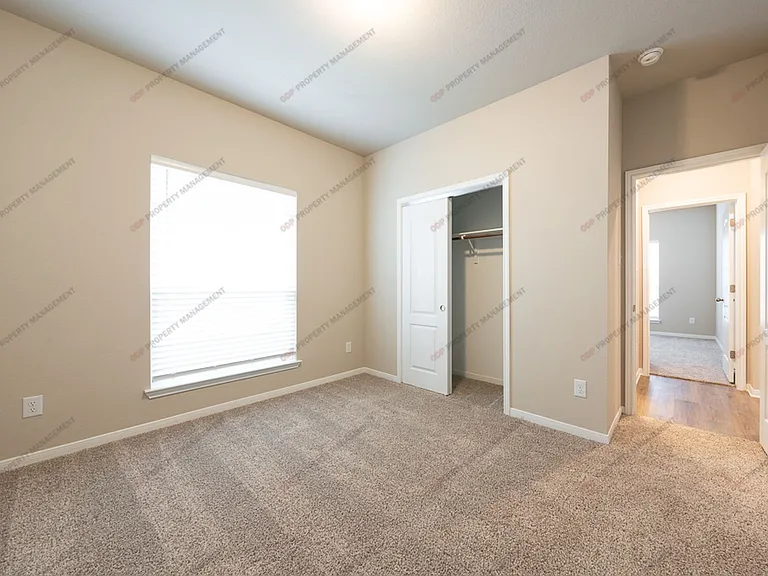 5305 Friars Loop — Photo 19