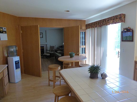 2-doors - kitchen/family rm
