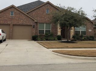 7632 Town Lake Dr, Grand Prairie, TX 75054