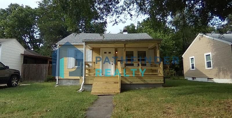 1st image of 419 Smith St