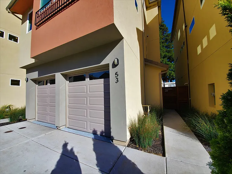 53 Rio Viale Ct — Photo 3