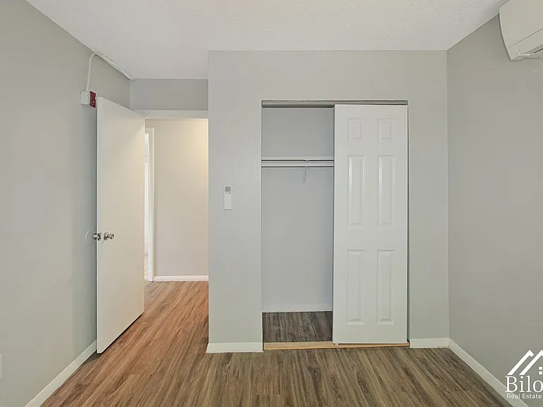 Northfield Manor Apartments — Photo 8