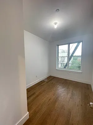 Rented by Cityside Rentals Corp | media 6