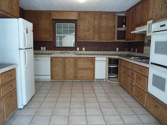 Even More Cabinets and Drawers and Double Oven