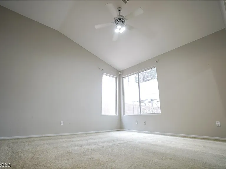 2236 Le Conte Ave #0 — Photo 18