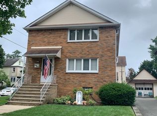286 Maple Ave, Wallington, NJ 07057