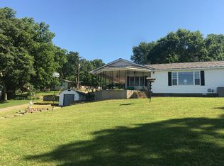 1203 Red Bud Dr, Grove, OK 74344