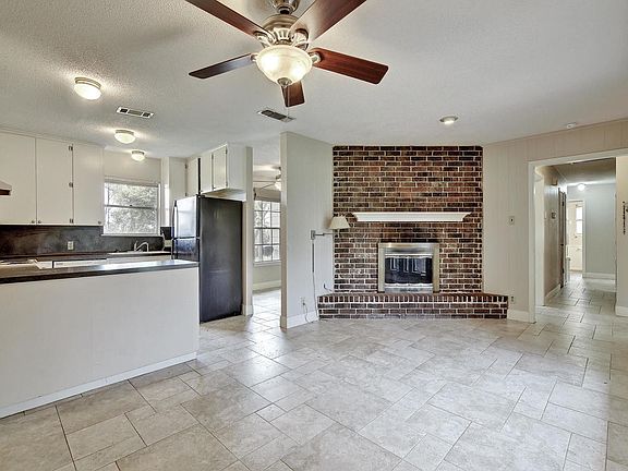 Living with Fireplace
