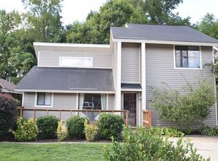 905 Hollins Rd, Auburn, AL 36830