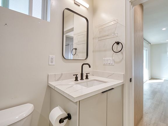 5th image of 1334 Barry Ave APT 8