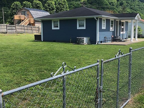 5th image of 86 N Roberts Dr
