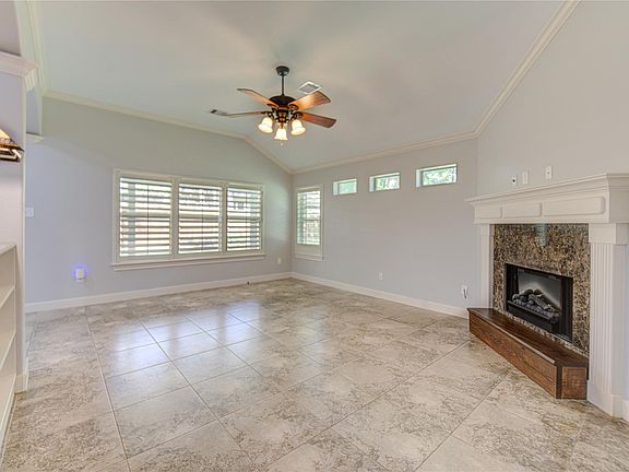 5th image of 3619 Woodland Ln