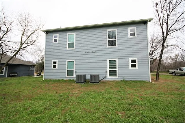 620 Railroad Ave #104 — Photo 17