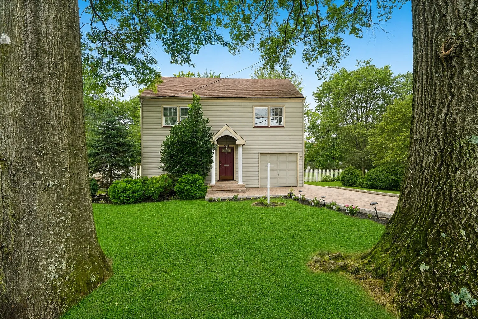 3 bed, $3,400 — Photo 1
