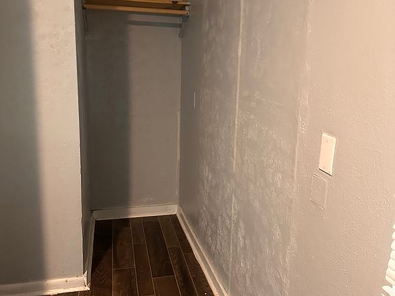 2nd image of 270 Tampa Dr APT O12