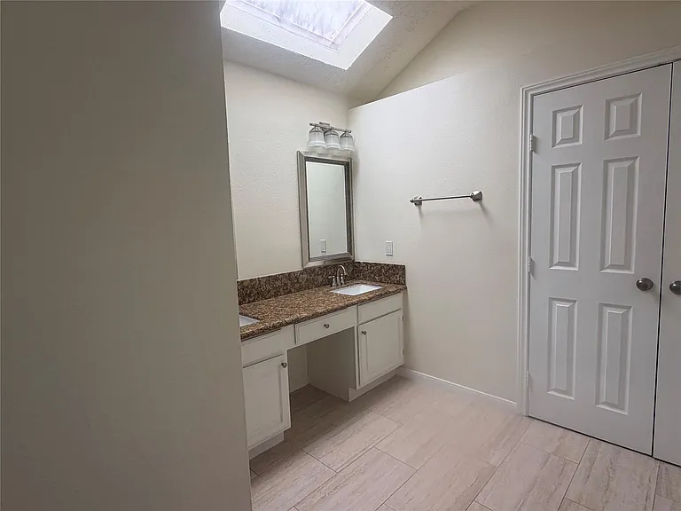 3806 Carya Cir — Photo 20