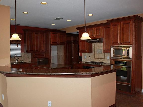 5th image of 4685 Gentry Dr