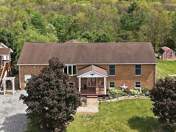 3rd image of 760 Timber Ridge Rd