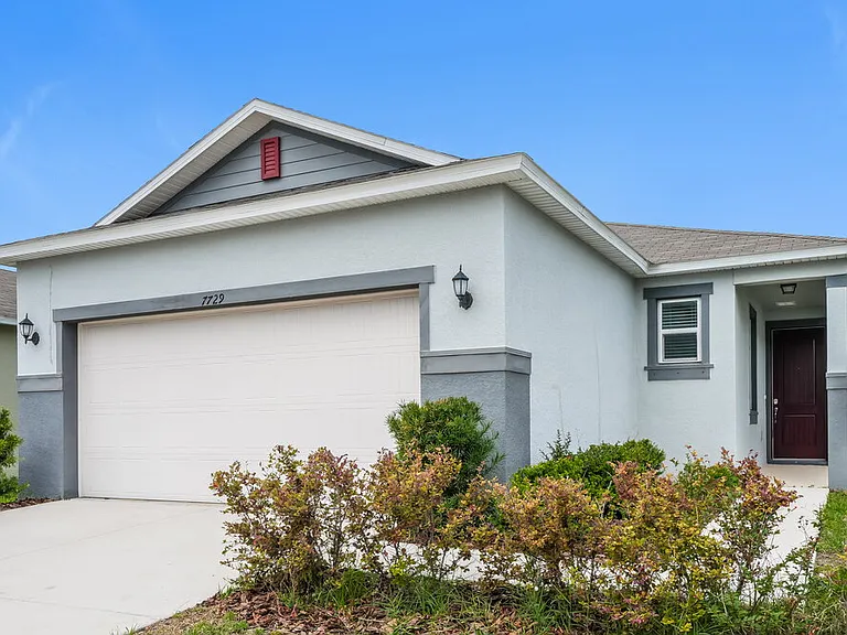 7729 Sunshine Bridge Ave — Photo 3