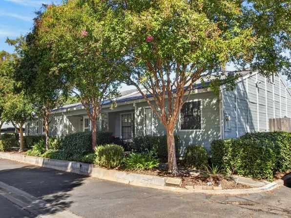 5719 Ivy Town Ln, Carmichael, CA 95608