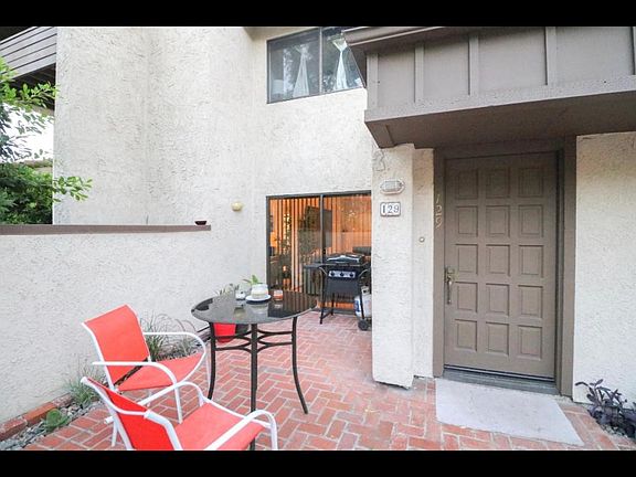 5th image of 21500 Califa St Unit 129