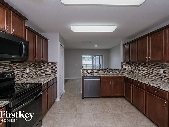 5th image of 7716 Maroon Peak Dr