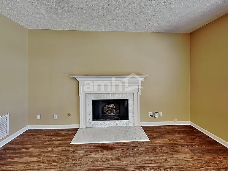 1000 Brianne Ct — Photo 7