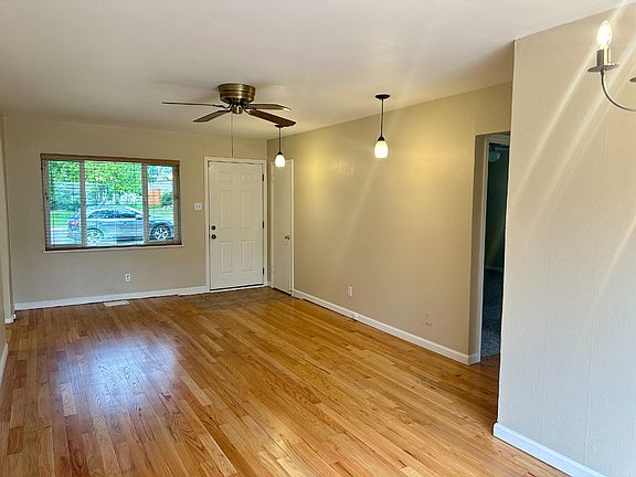 3rd image of 3201 S Eudora St