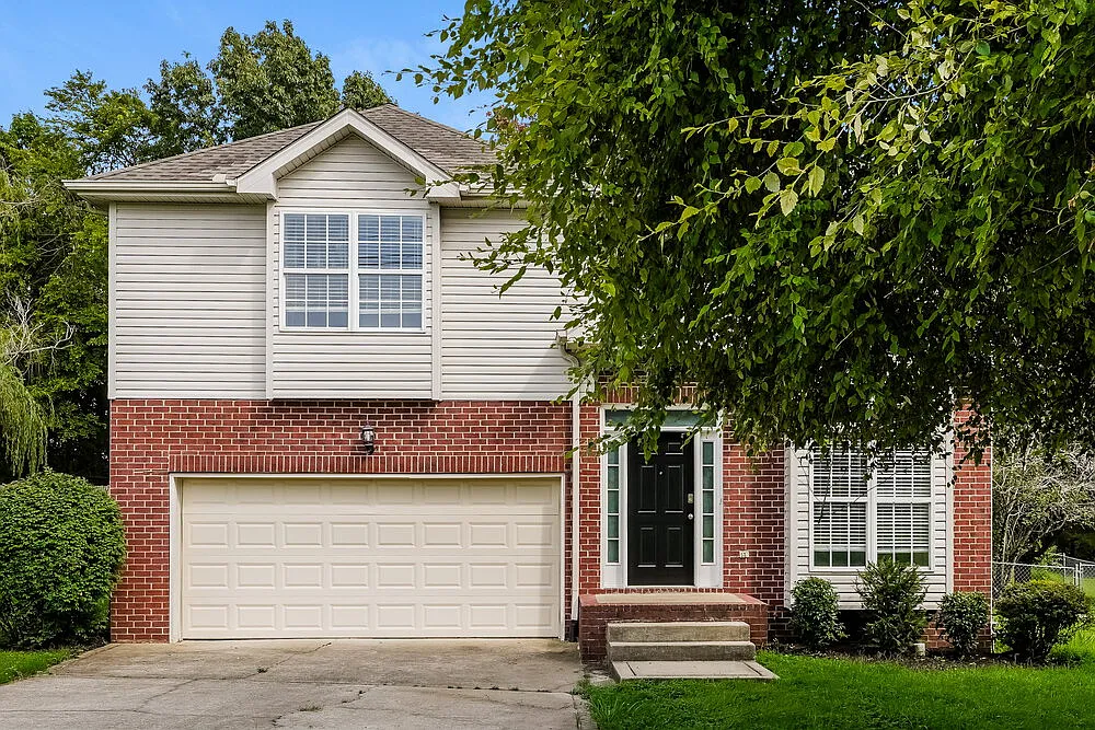 3 bed, 2.5 bath, 1513 sqft, $2,130 — Photo 1
