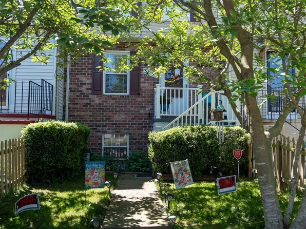 3931 Cutty Sark Rd, Middle River, MD 21220