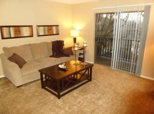 918 Winged Foot Dr APT 102, O Fallon, MO 63366