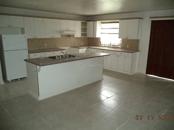 5th image of 1574 Ash Ct