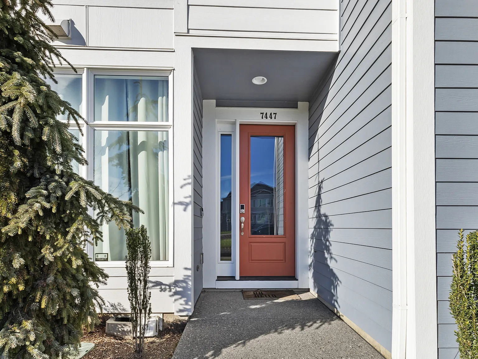 7447 SE Chinkapin Dr — Photo 2