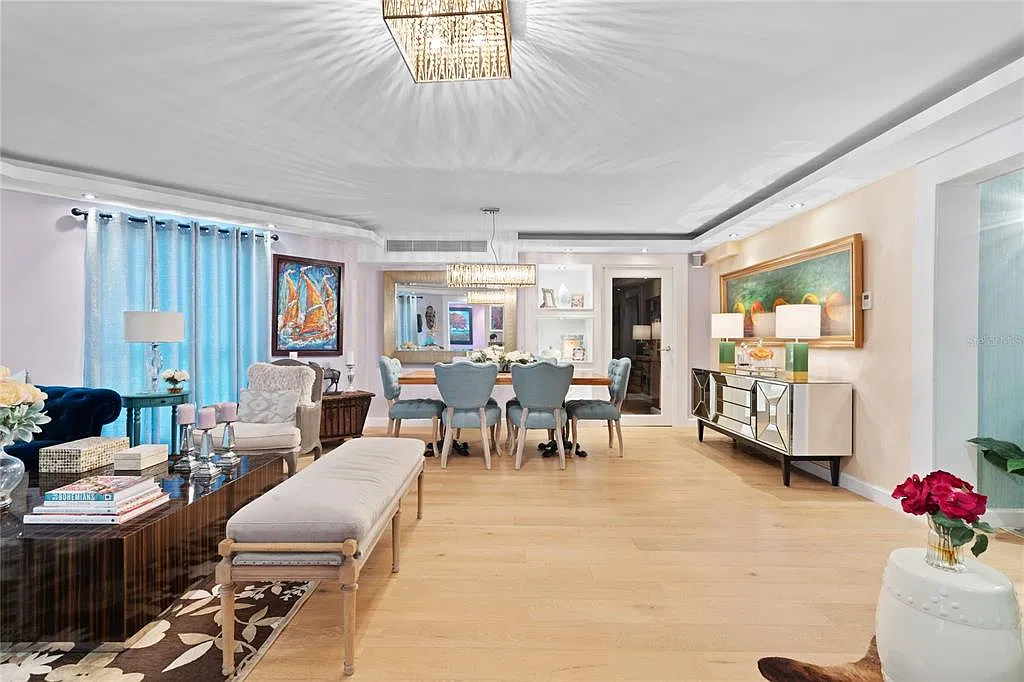 3 bed, 2.5 bath, $9,000 — Photo 2