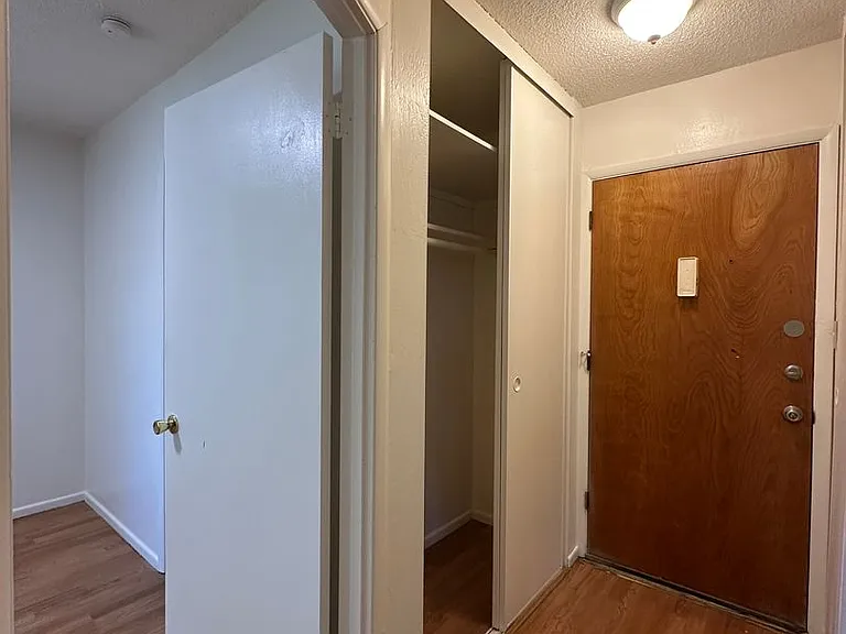 810 Mill St — Photo 3