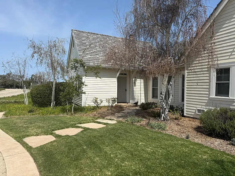 2101 Dermanak Dr — Photo 37