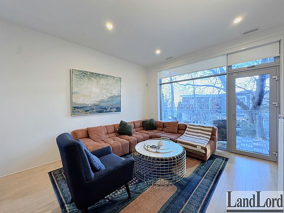 2nd image of 15 Cummings St #Townhouse 1