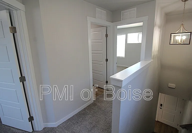 960 S Nautilus Ave — Photo 10