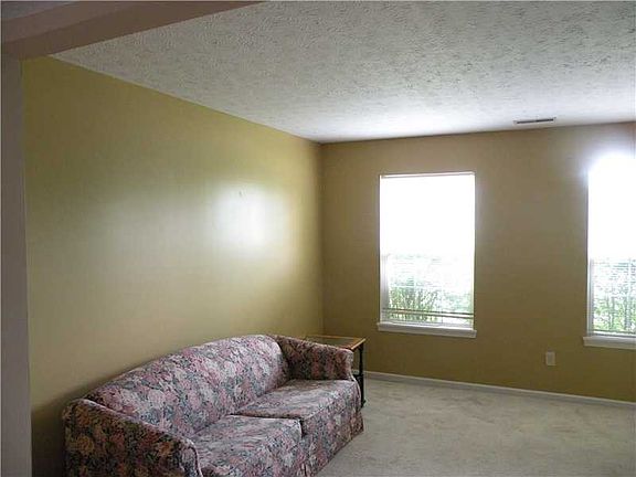 4th image of 5779 Doverton Dr