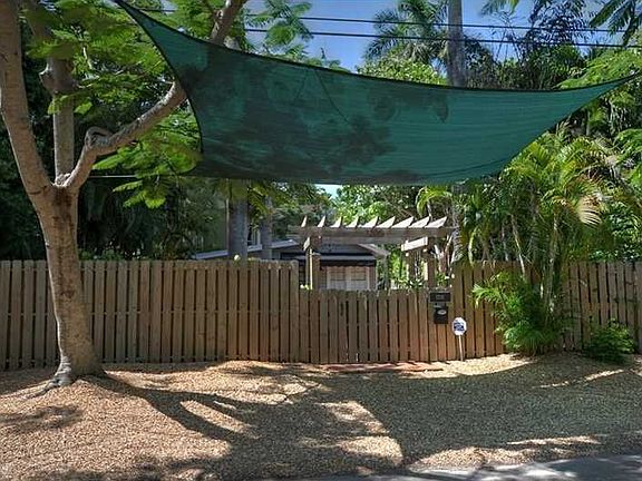 4th image of 1205 Tequesta St