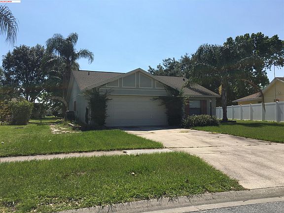 3rd image of 11928 Desmar Ct